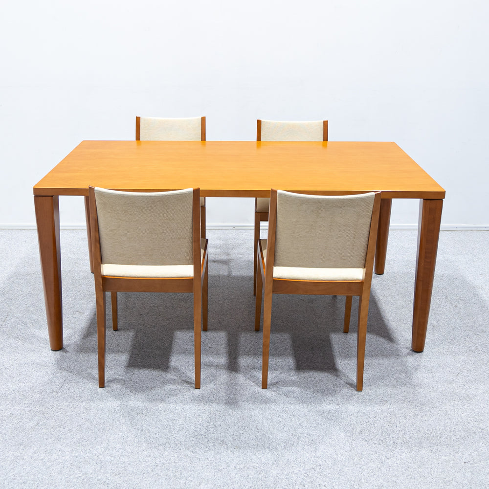 arflex / NS2F Dining Table, KUF Dining Chair