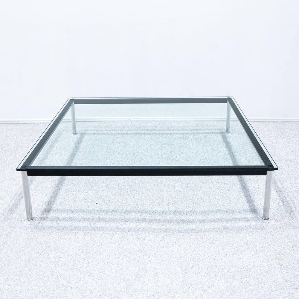 Cassina / 10 TABLE EN TUBE
