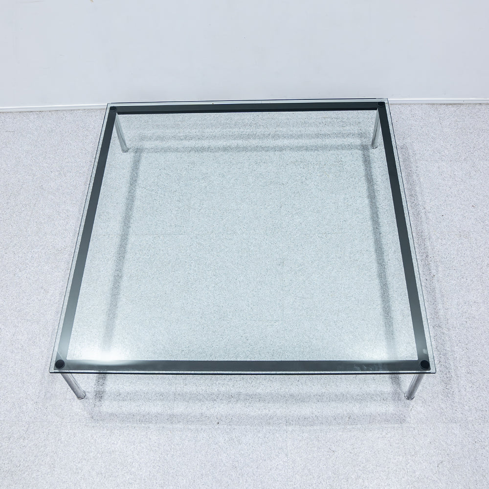 Cassina / 10 TABLE EN TUBE