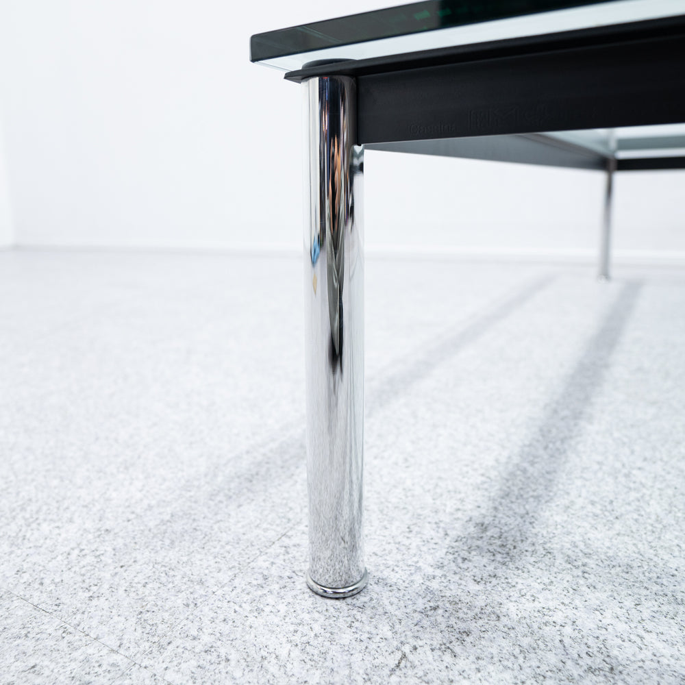 Cassina / 10 TABLE EN TUBE