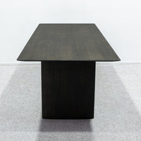 TIME&STYLE / A table in the silent forest