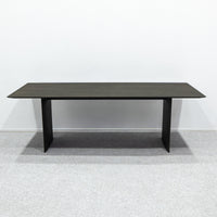 TIME&STYLE / A table in the silent forest