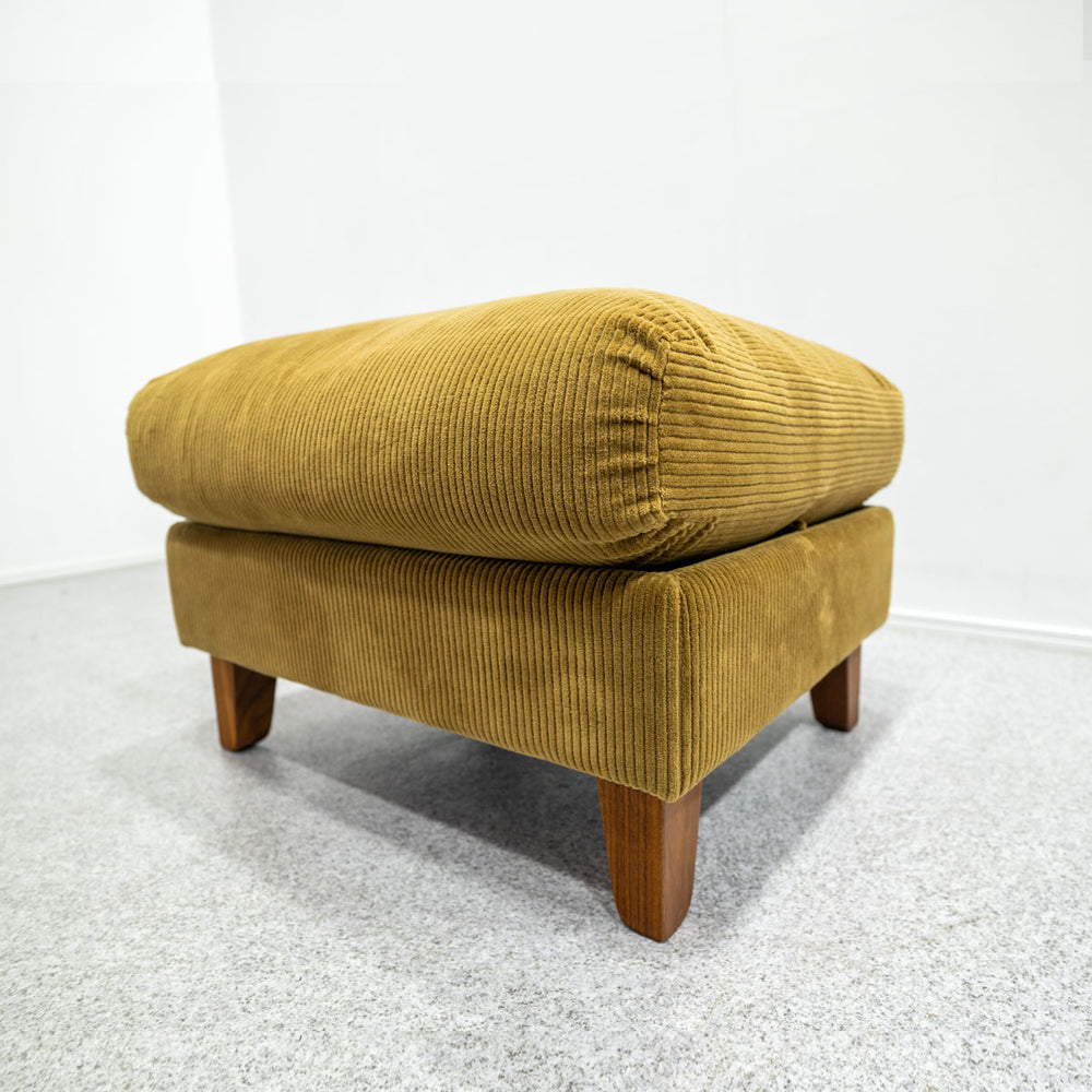 TRUCK FURNITURE / FK SOFA OTTOMAN