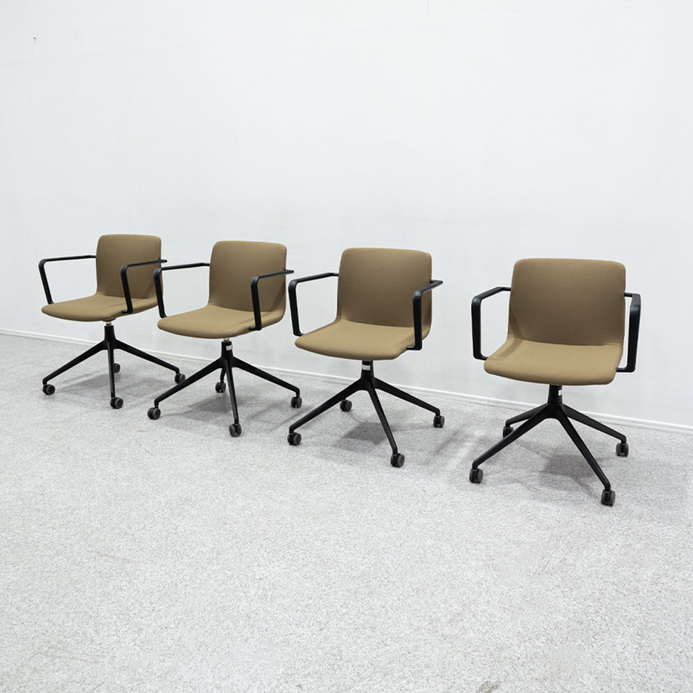 【中古品】Wilkhahn / 227 range Pep 4脚セット / ウィルクハーン