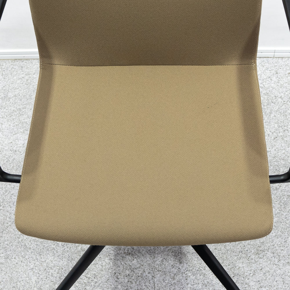 【中古品】Wilkhahn / 227 range Pep 4脚セット / ウィルクハーン
