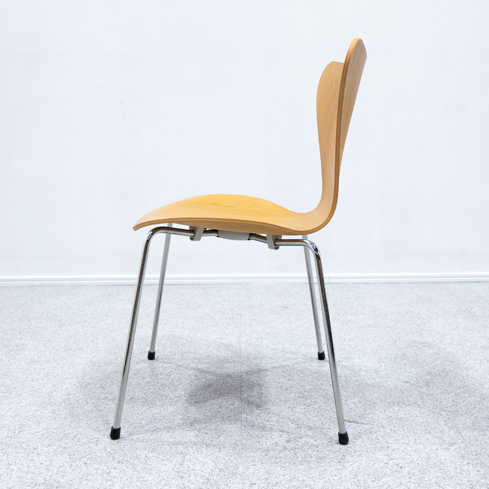 FRITZ HANSEN / SERIES 7