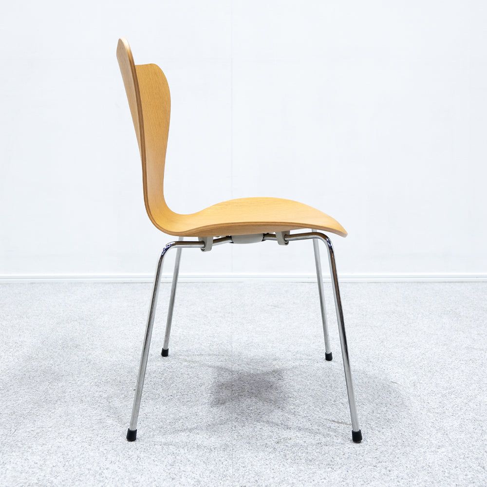 FRITZ HANSEN / SERIES 7