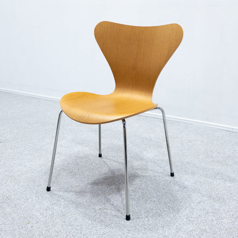 FRITZ HANSEN / SERIES 7