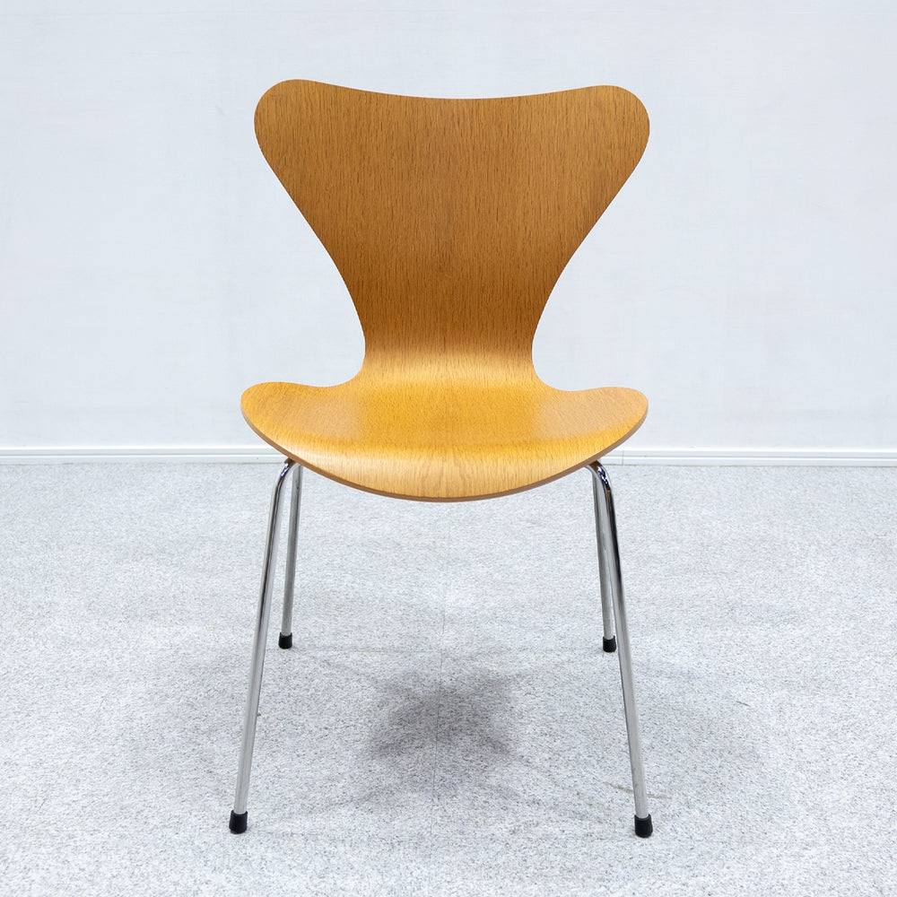 FRITZ HANSEN / SERIES 7
