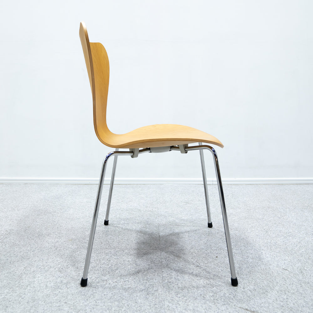 FRITZ HANSEN / SERIES 7