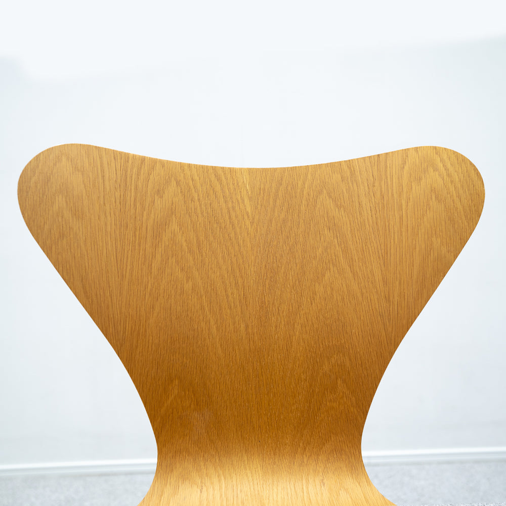 FRITZ HANSEN / SERIES 7