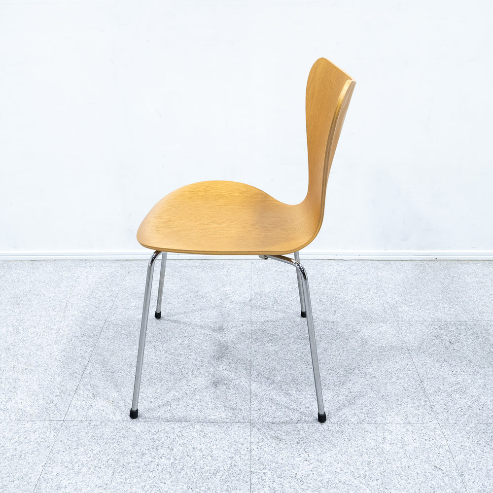 FRITZ HANSEN / SERIES 7
