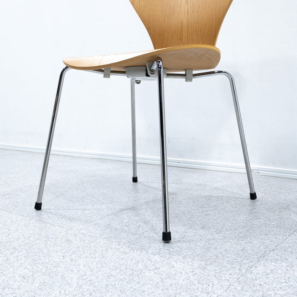 FRITZ HANSEN / SERIES 7