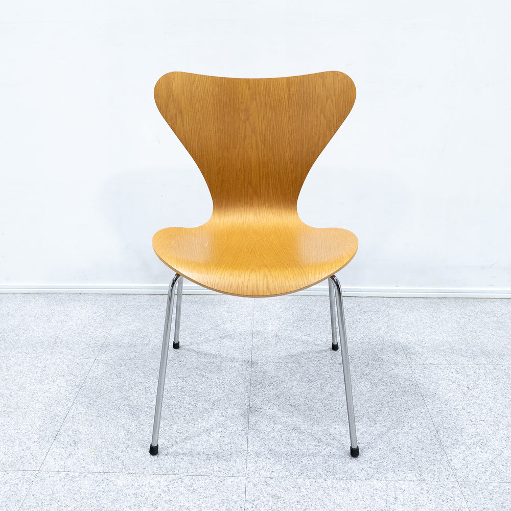 FRITZ HANSEN / SERIES 7