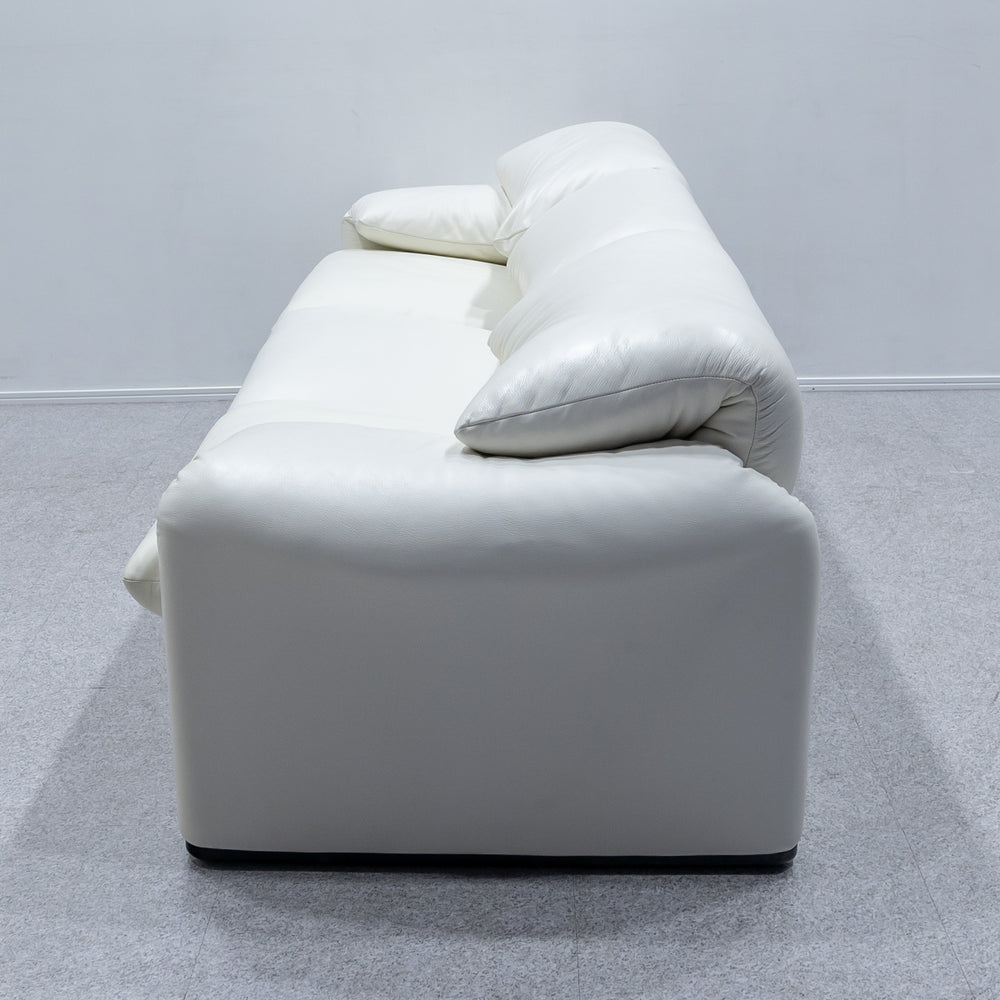 Cassina / 675 MARALUNGA 3P WHITE LEATHER