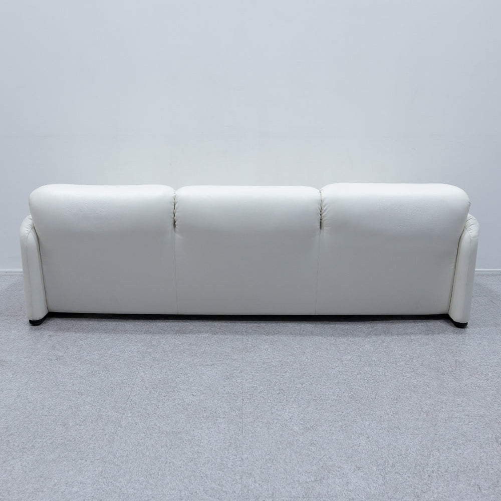 Cassina / 675 MARALUNGA 3P WHITE LEATHER