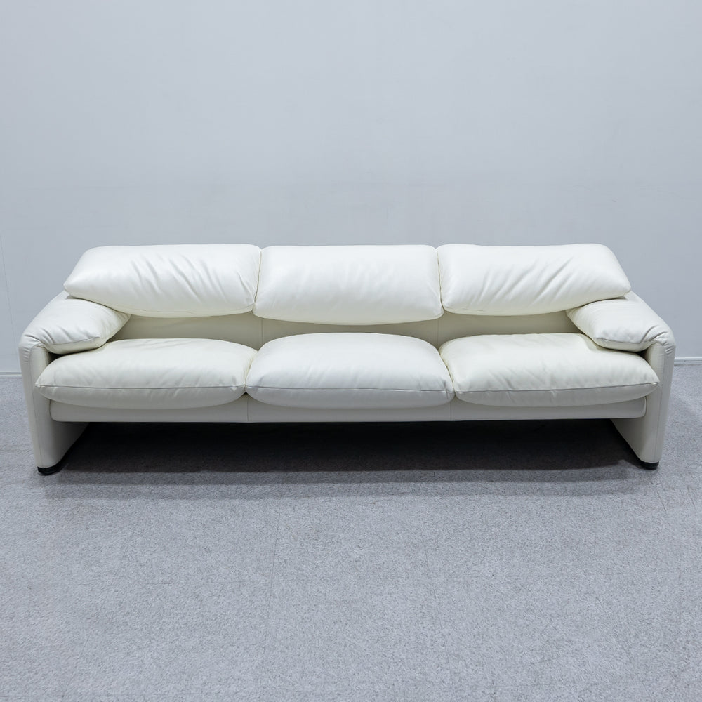 Cassina / 675 MARALUNGA 3P WHITE LEATHER
