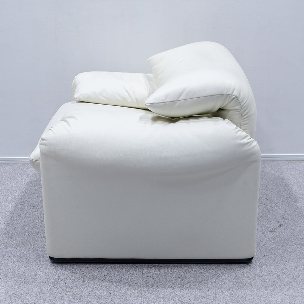 Cassina / 675 MARALUNGA 1P WHITE LEATHER