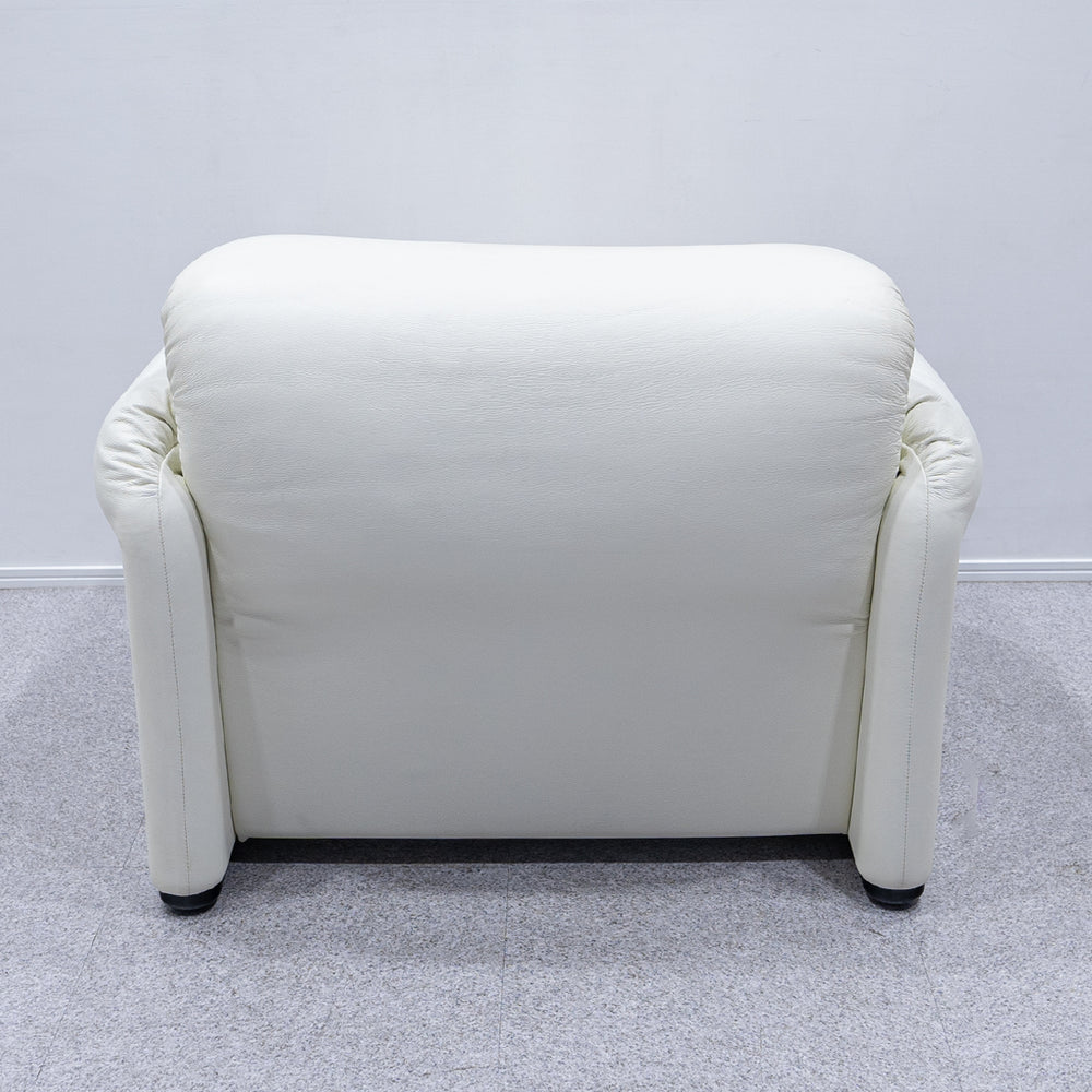 Cassina / 675 MARALUNGA 1P WHITE LEATHER