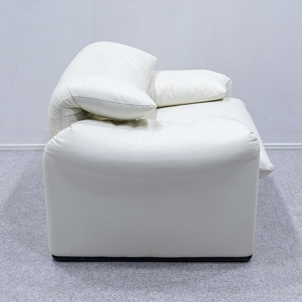 Cassina / 675 MARALUNGA 1P WHITE LEATHER