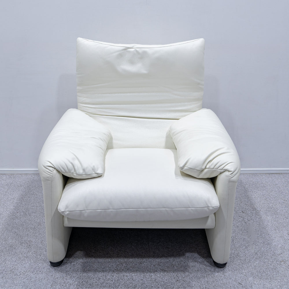 Cassina / 675 MARALUNGA 1P WHITE LEATHER