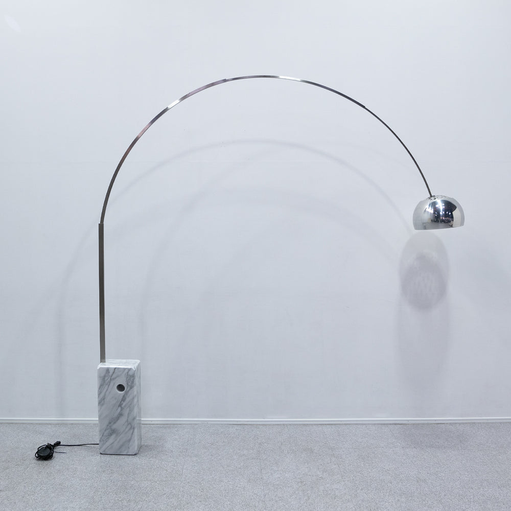 FLOS / ARCO
