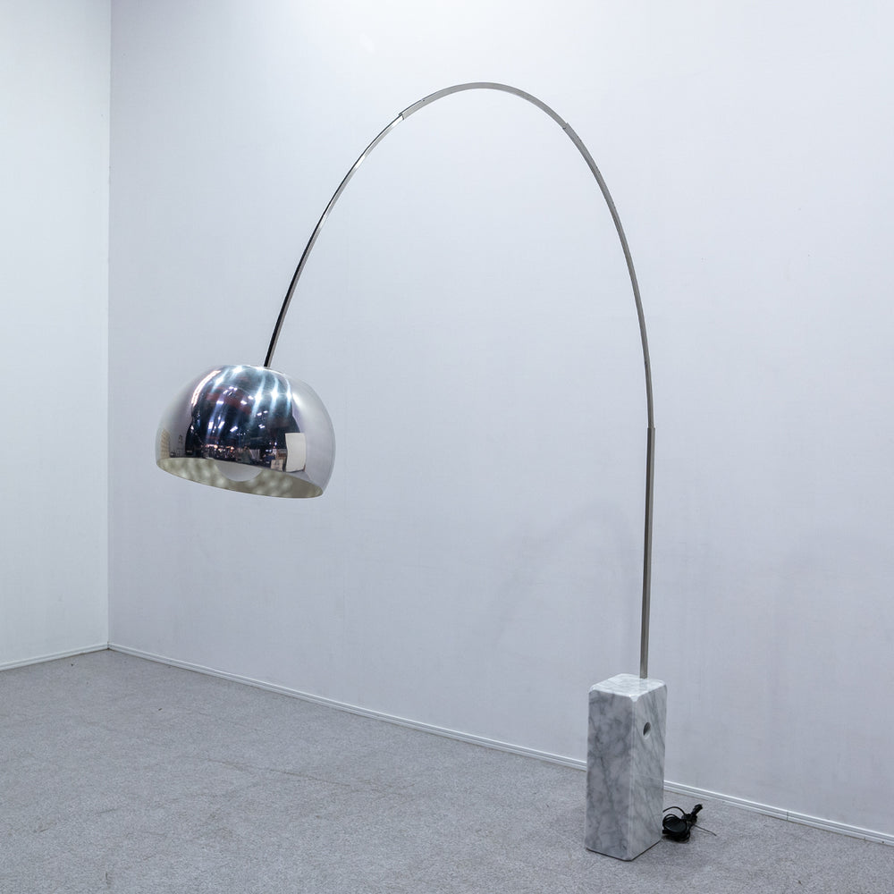FLOS / ARCO