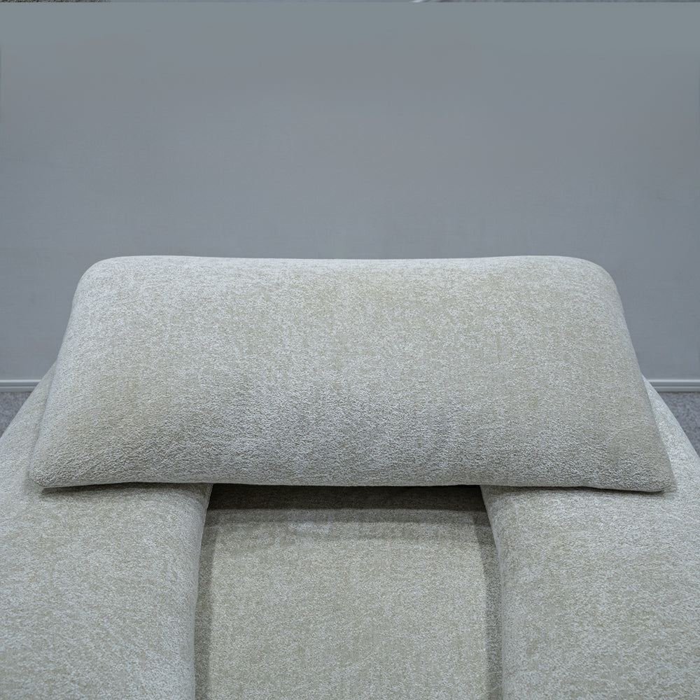 Cassina / 675 MARALUNGA 1P SNOW BEIGE FABRIC , OTTOMAN