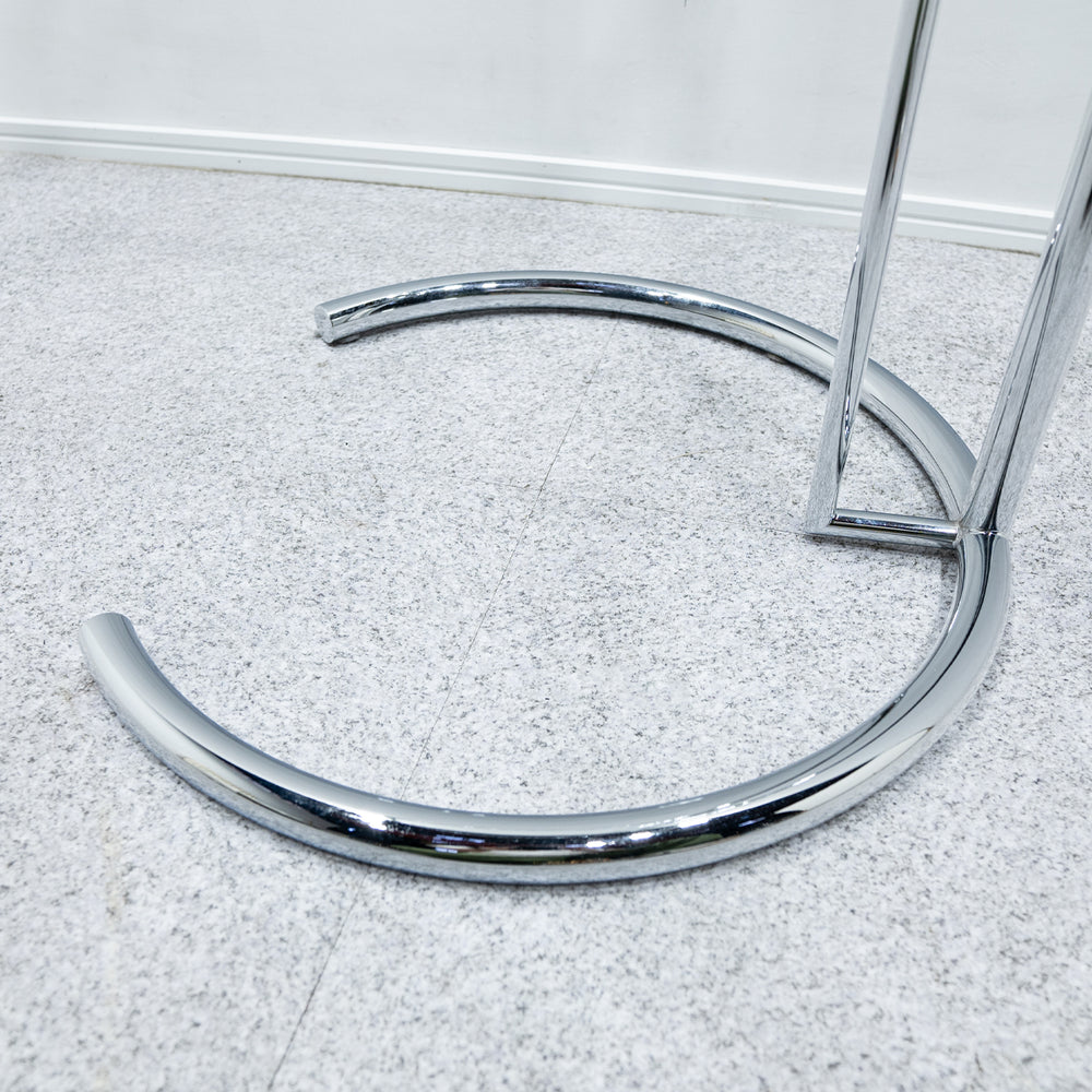 ClassiCon / ADJUSTABLE TABLE E1027