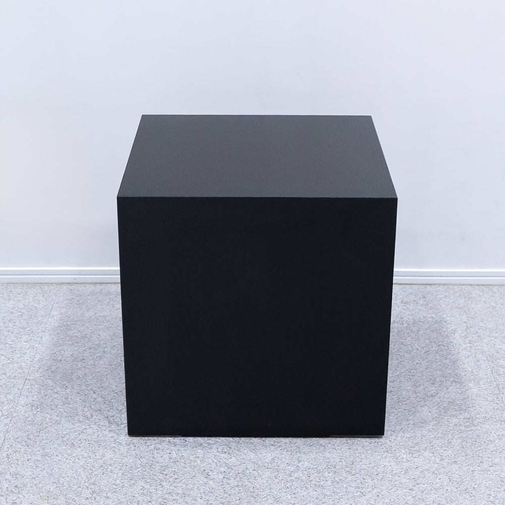 Cassina ixc. / ZEN Side table