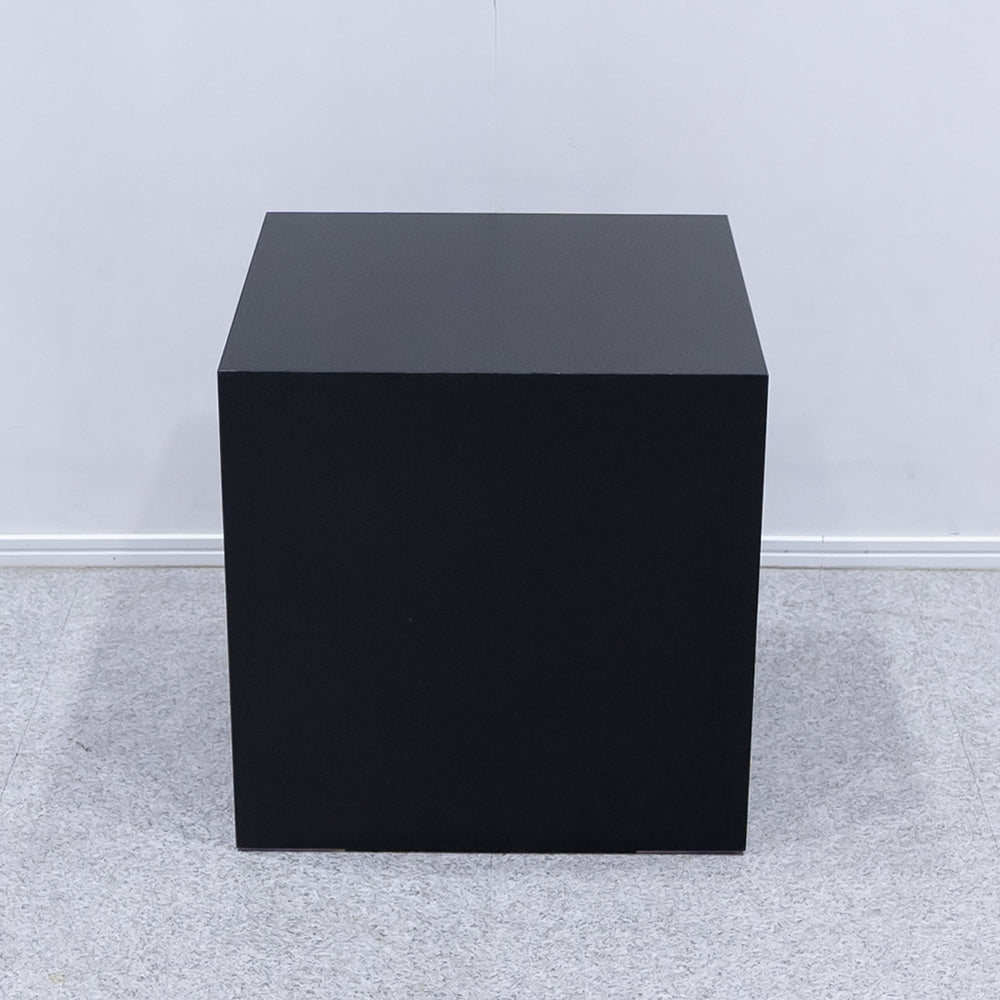 Cassina ixc. / ZEN Side table