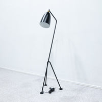 GUBI / Grasshopper Floor Lamp