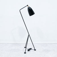 GUBI / Grasshopper Floor Lamp