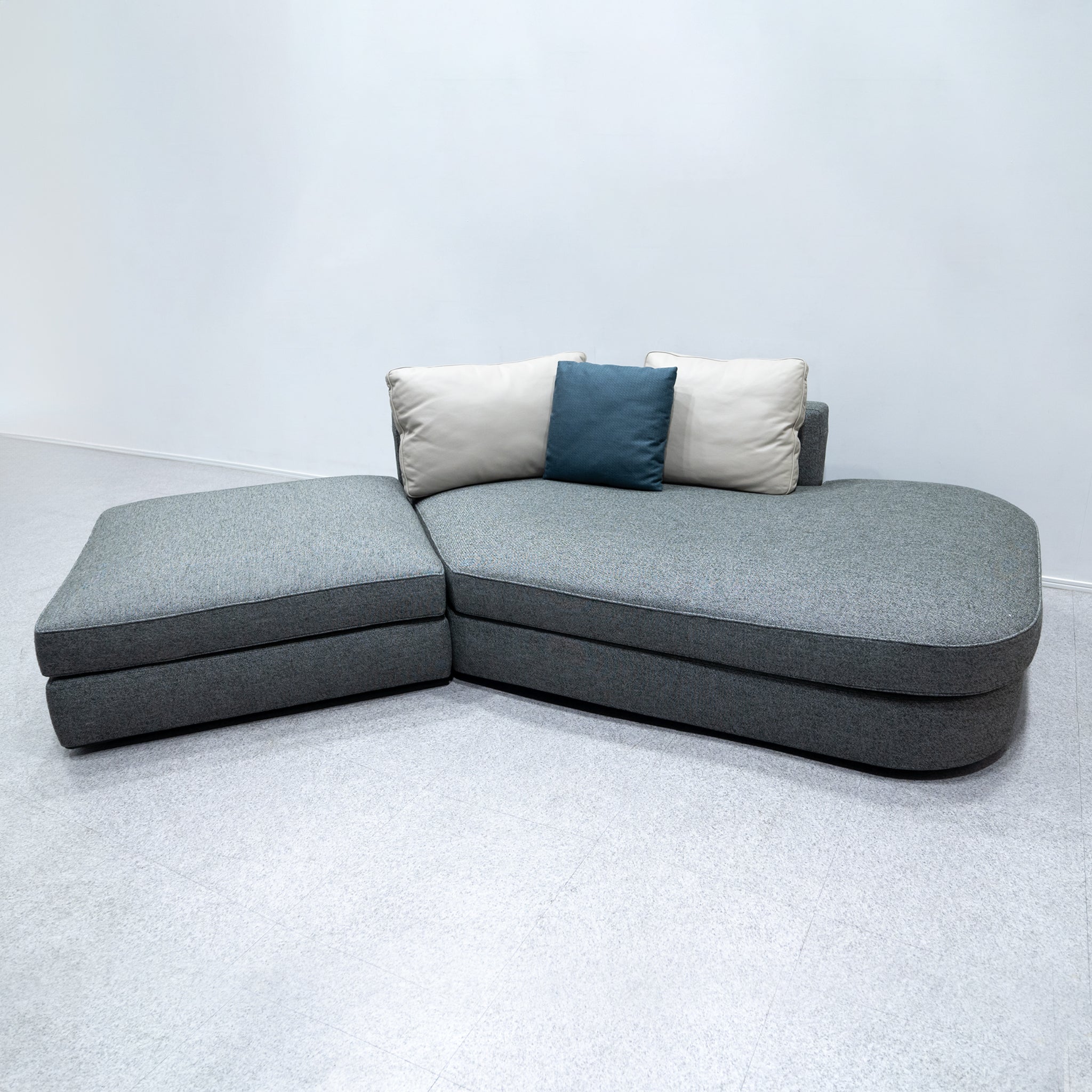 さ*く様 370 arflex ソファクッション MILAN フェザー 水・青色 arflex
