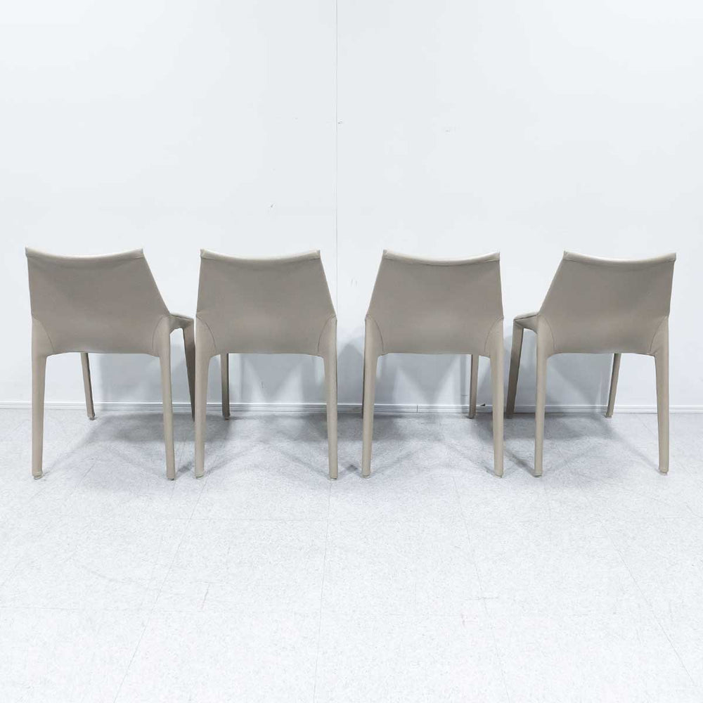 Molteni&C / OUTLINE