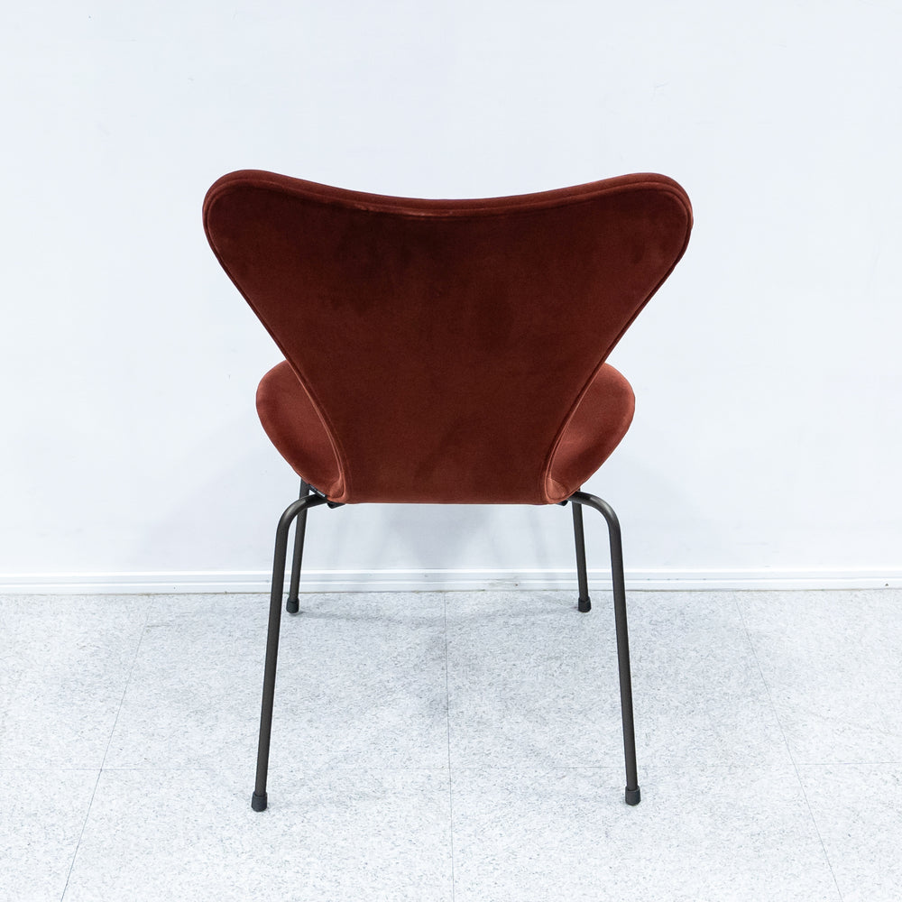 FRITZ HANSEN / SERIES 7 FULL PADDING AUTUMN RED