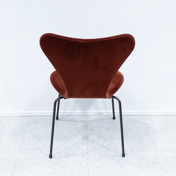 FRITZ HANSEN / SERIES 7 FULL PADDING AUTUMN RED