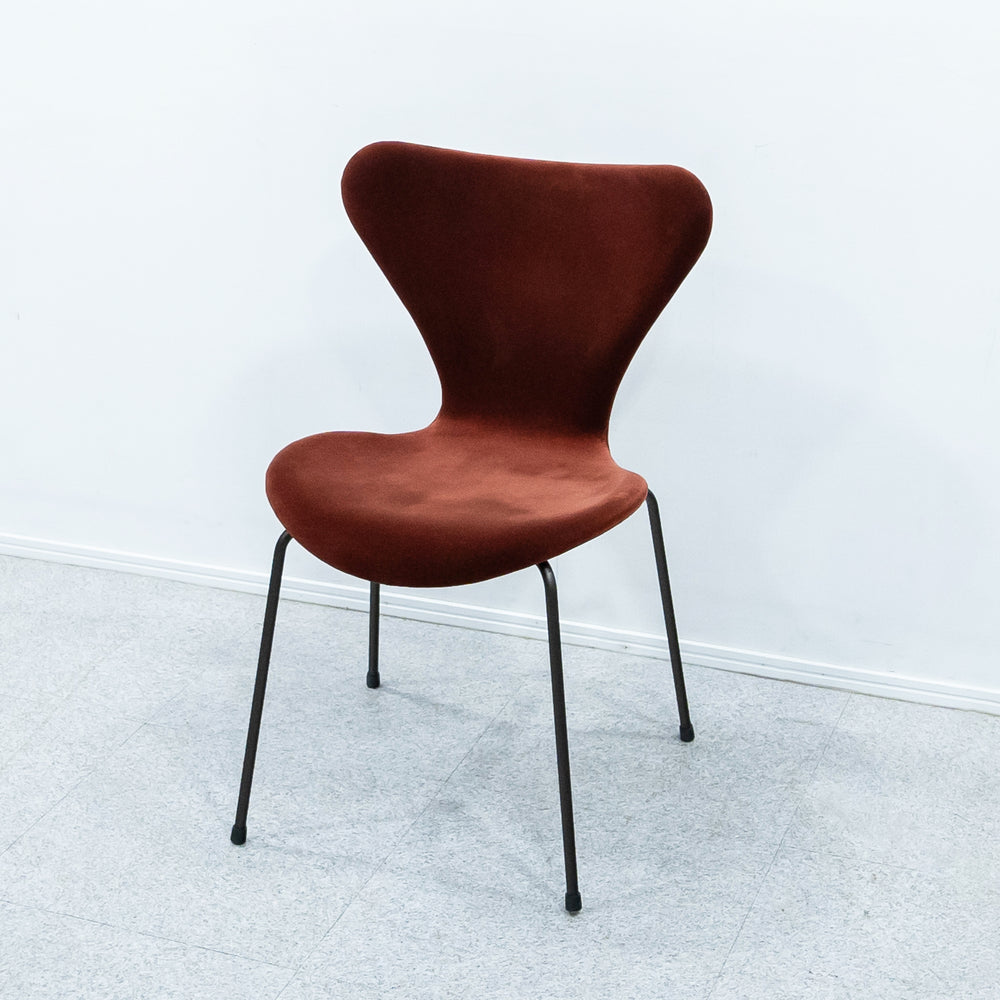 FRITZ HANSEN / SERIES 7 FULL PADDING AUTUMN RED