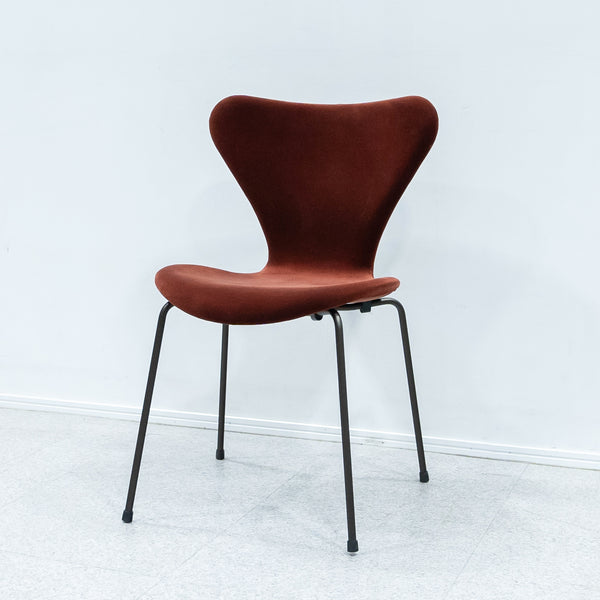 FRITZ HANSEN / SERIES 7 FULL PADDING AUTUMN RED