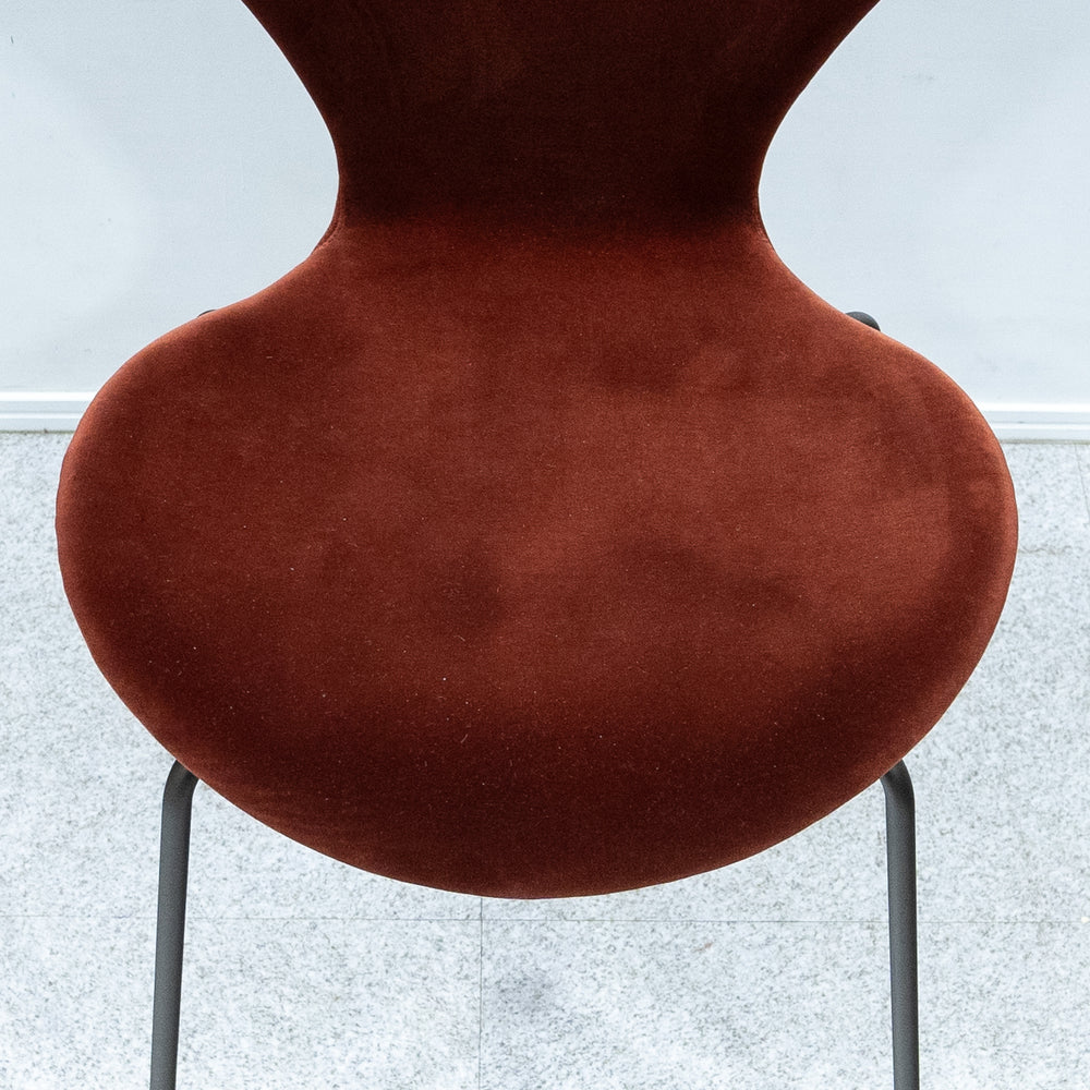FRITZ HANSEN / SERIES 7 FULL PADDING AUTUMN RED