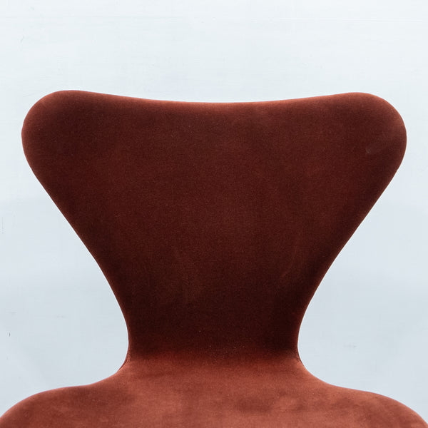 FRITZ HANSEN / SERIES 7 FULL PADDING AUTUMN RED