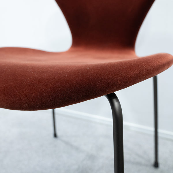 FRITZ HANSEN / SERIES 7 FULL PADDING AUTUMN RED