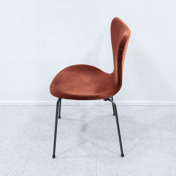 FRITZ HANSEN / SERIES 7 FULL PADDING AUTUMN RED