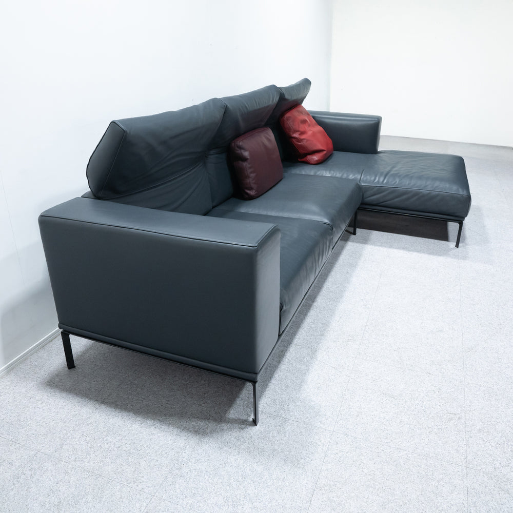 Cassina / 191 MOOV