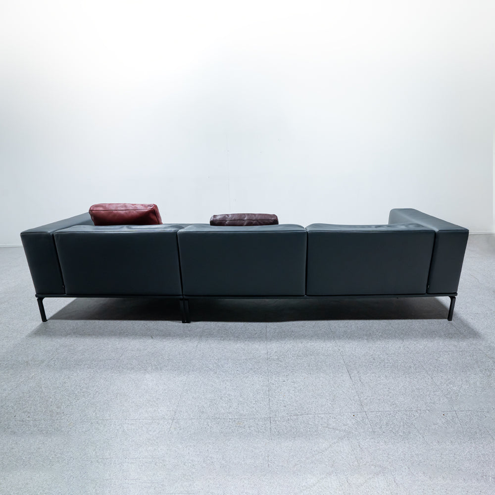 Cassina / 191 MOOV