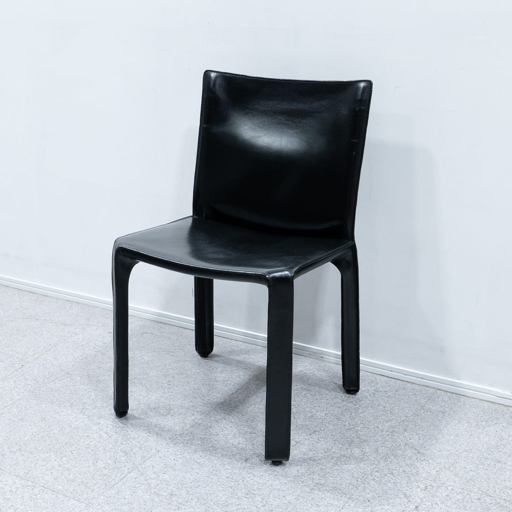 Cassina / 412 CAB Black
