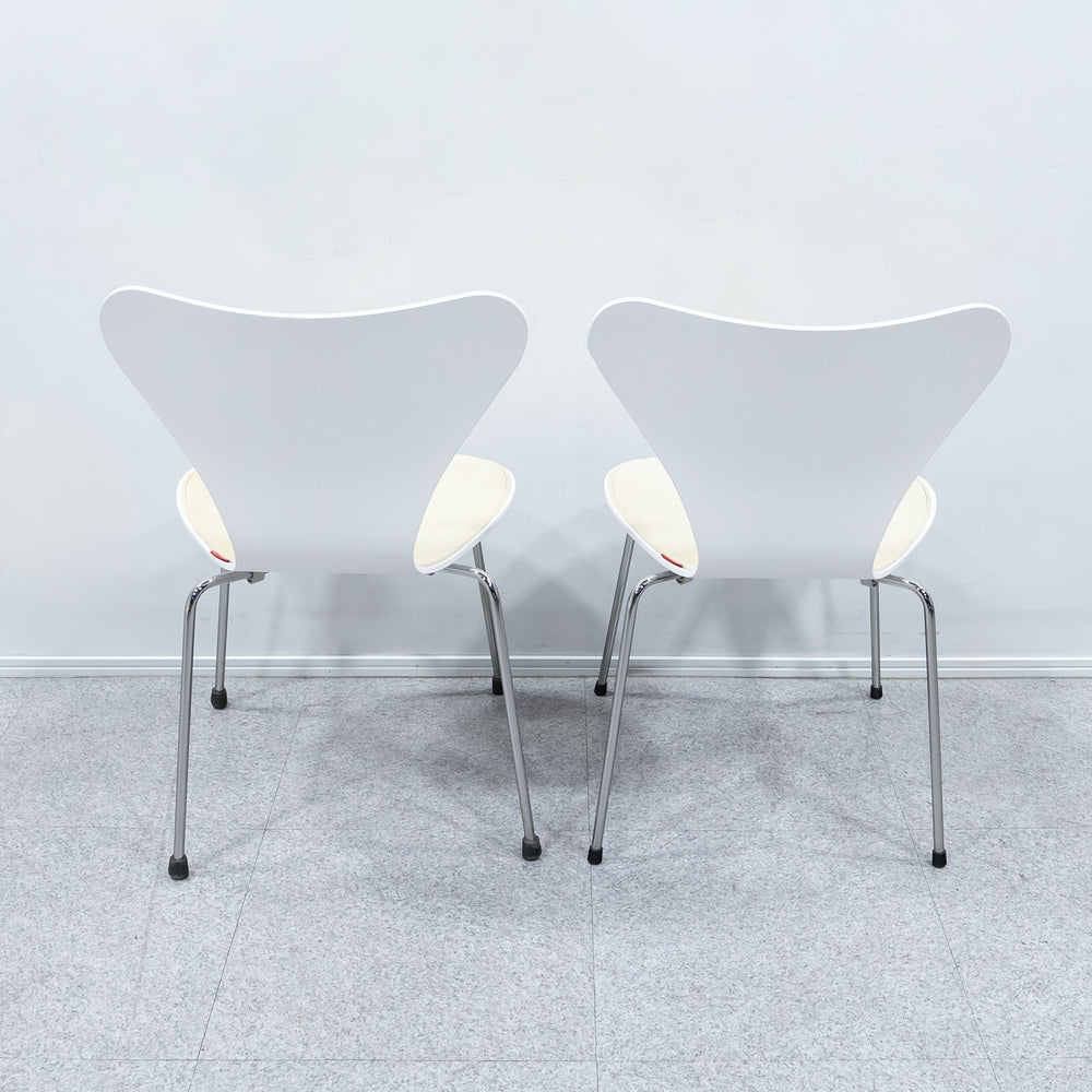FRITZ HANSEN / SERIES 7 FRONT PADDING WHITE