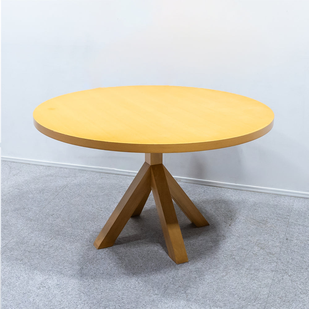 Cassina ixc. / VENTO