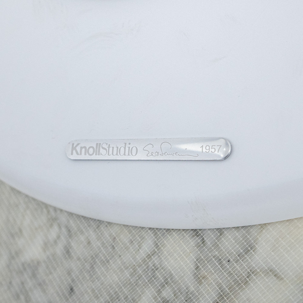 Knoll / Saarinen Collection Round Table