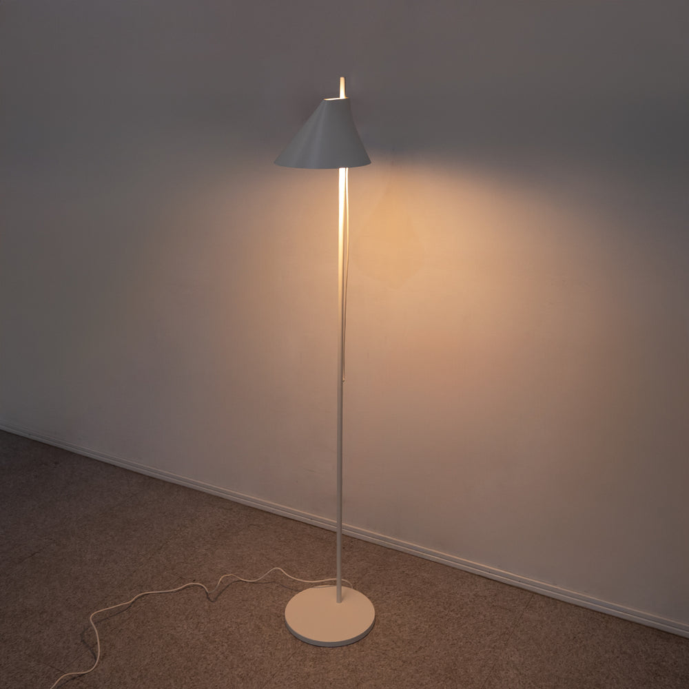 Louis Poulsen / Yuh Floor